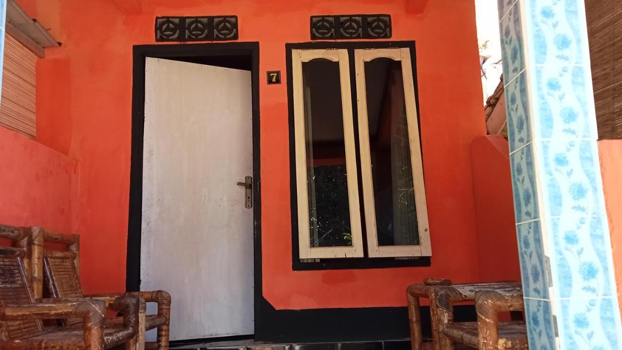 Roy Homestay Kuta Kuta  ภายนอก รูปภาพ