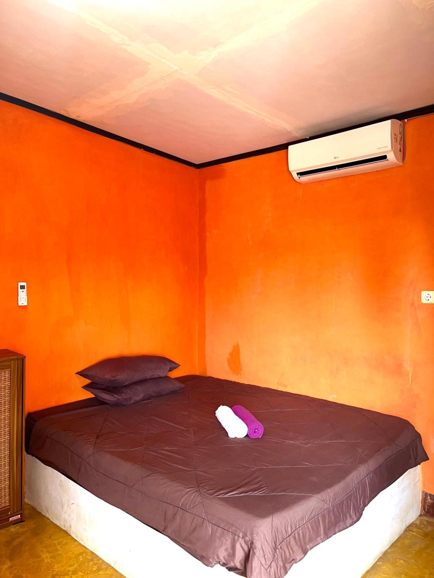 Roy Homestay Kuta Kuta  ภายนอก รูปภาพ