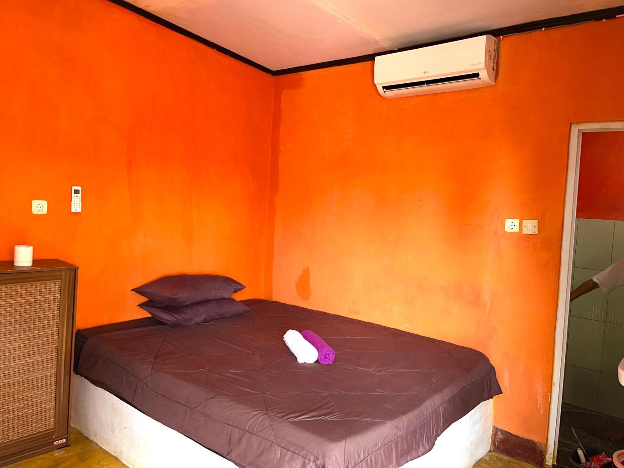 Roy Homestay Kuta Kuta  ภายนอก รูปภาพ