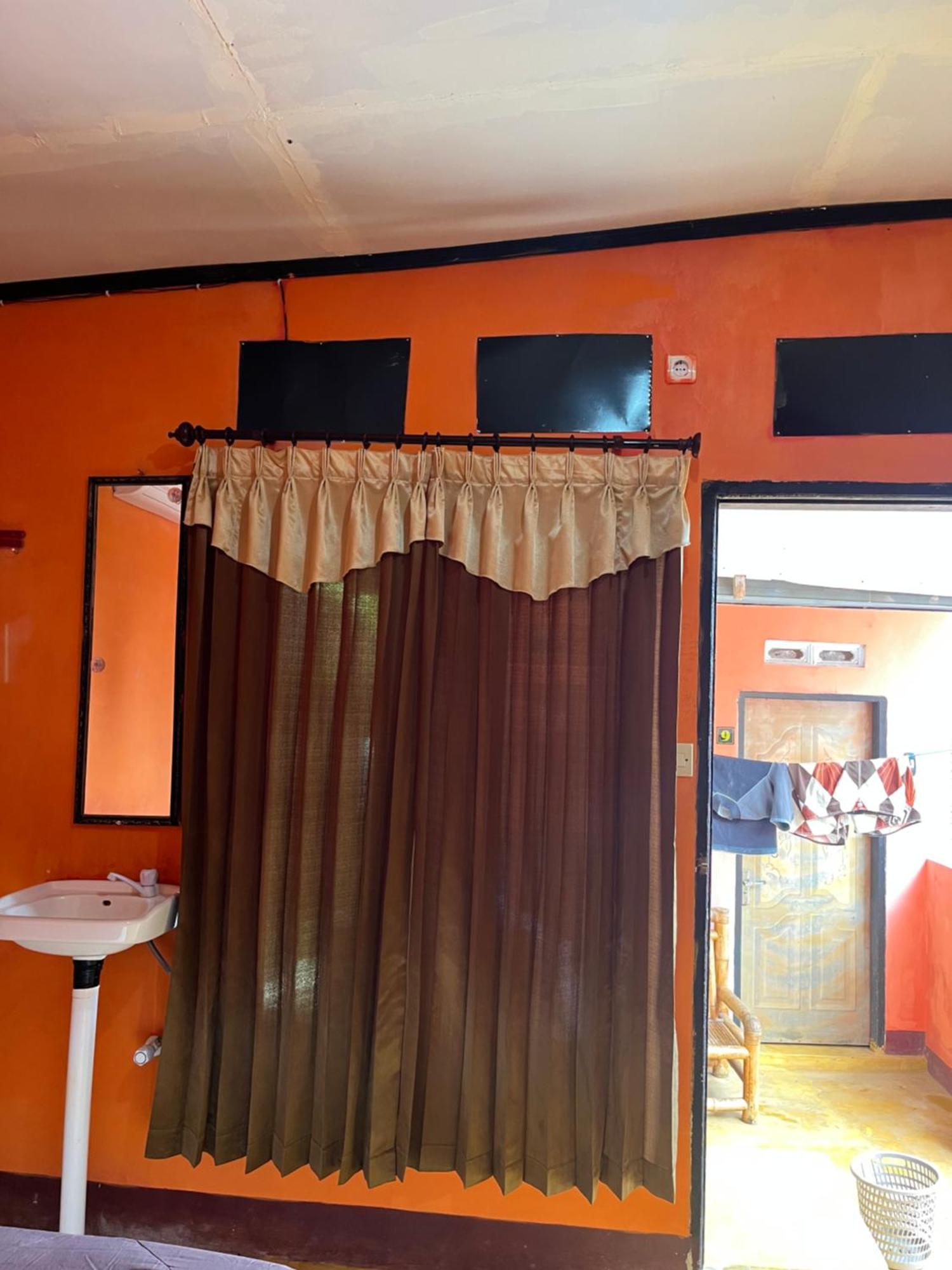 Roy Homestay Kuta Kuta  ภายนอก รูปภาพ